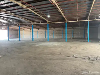 مستودع بمبنى إداري للايجار بحي النخيل 32