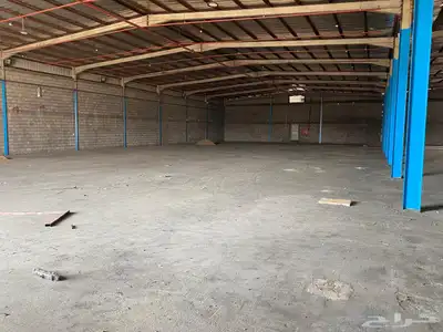 مستودع بمبنى إداري للايجار بحي النخيل 33