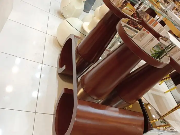 طاولات مرايا و زجاج 20