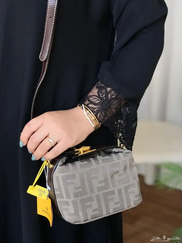 شنط فندي ماستر بسعر مخفض 8