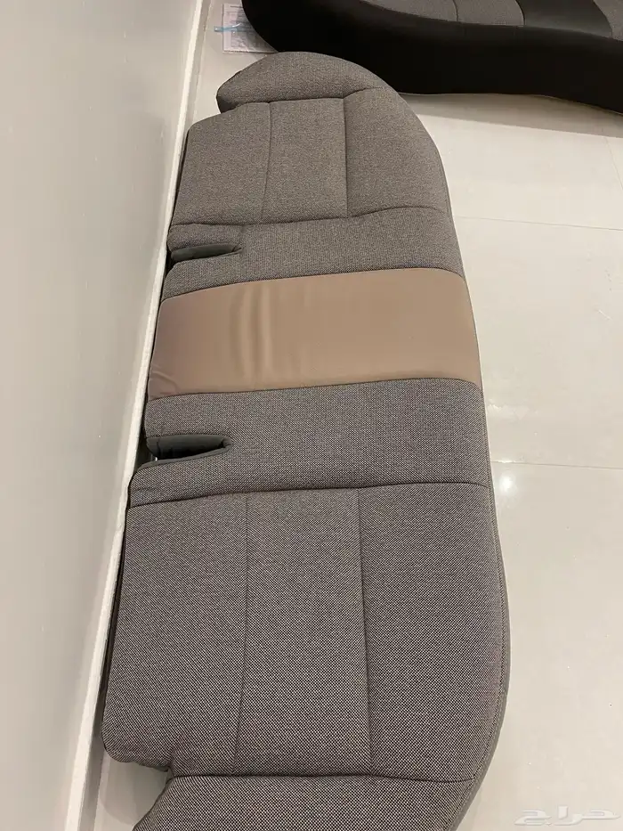 مراتب فورد بوليسي خلفية ناادرة ونظيفة 1