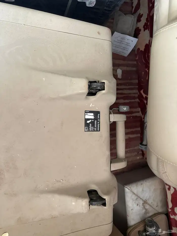 كراسي صف ثالث يكون تاهو لم تستخدم 2