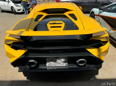 Lamborghini hurcan tecnica 2023 for rent 2
