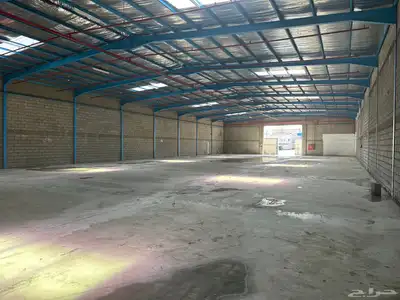 مستودع بمبنى إداري للايجار بحي النخيل 13