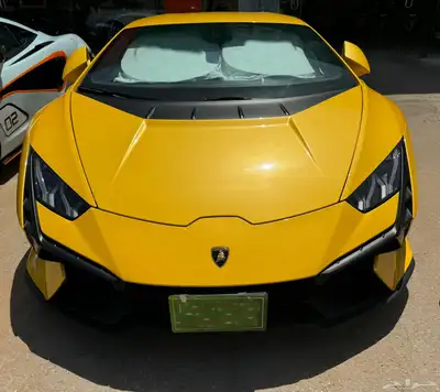 Lamborghini hurcan tecnica 2023 for rent 3