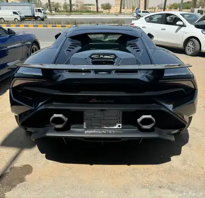 لامبورغيني هوراكان 2023 للايجار 1