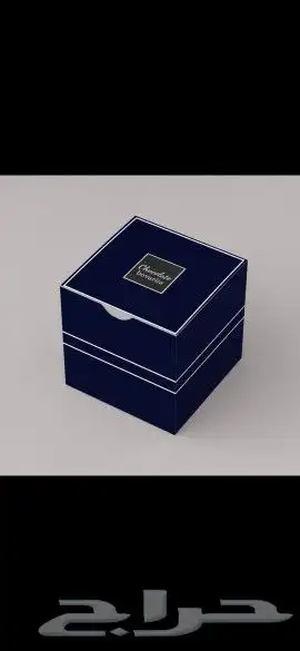 الف علبه مشكله من خمسه الوان مقاسه 9 في 9 3