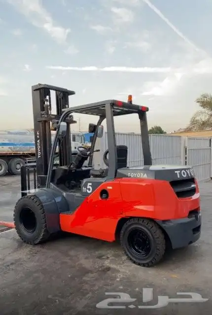 تاجير رافعات شوكيه و كرينات ونشات بوكلينات ميني صغيره 3
