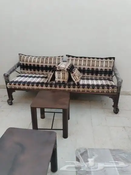 كراسي حديد 0