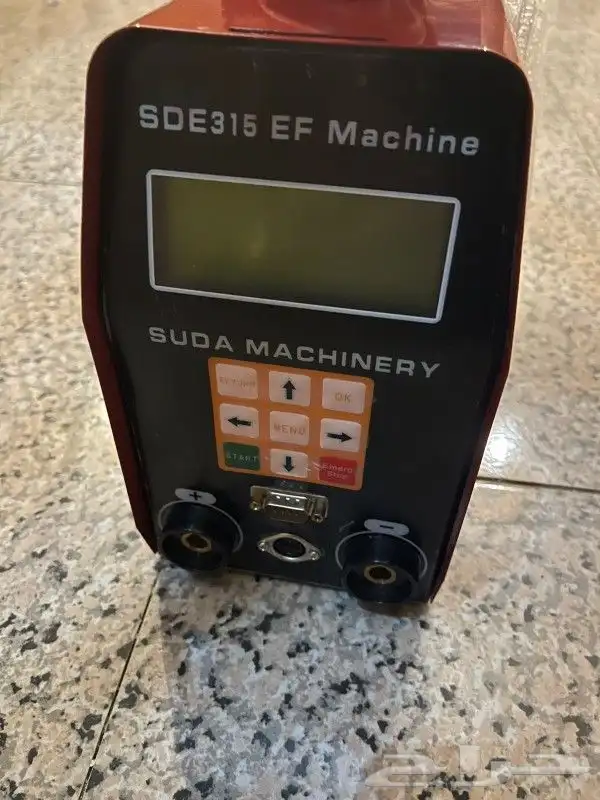 ماكينة لحام هيدروليك تنفيذ وتأجير 3