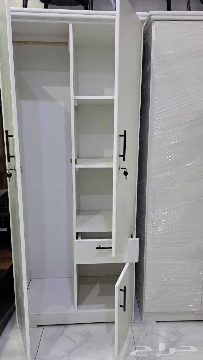 دواليب ملابس جديد بأسعار مخفضه 9