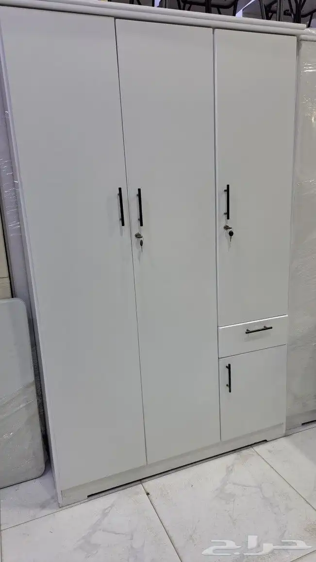 دواليب ملابس جديد بأسعار مخفضه 8