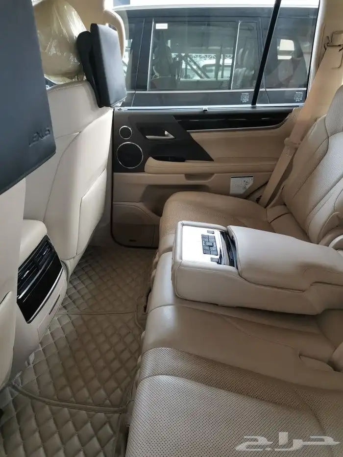 لكزس جيب 570 موديل 2019 3