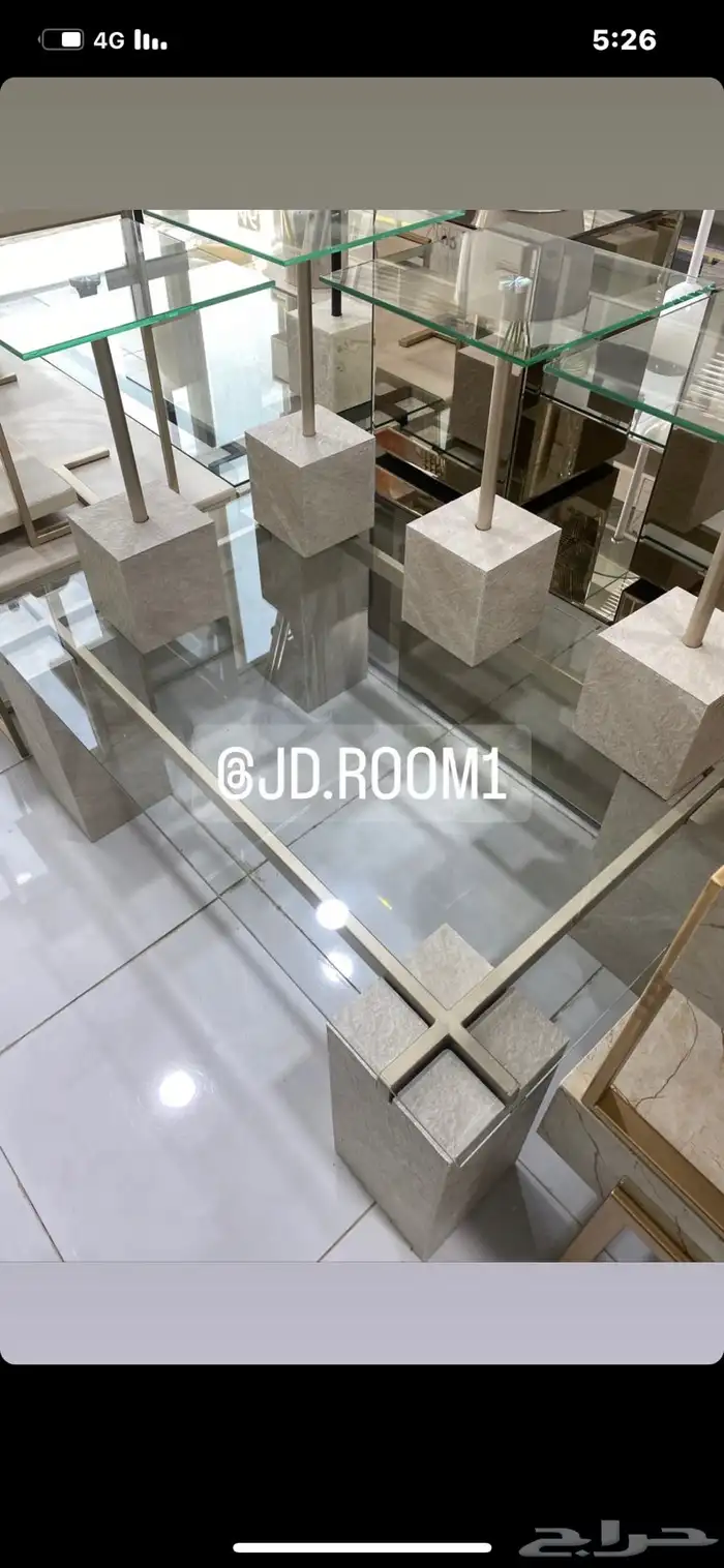 طاولات مرايا و زجاج 44