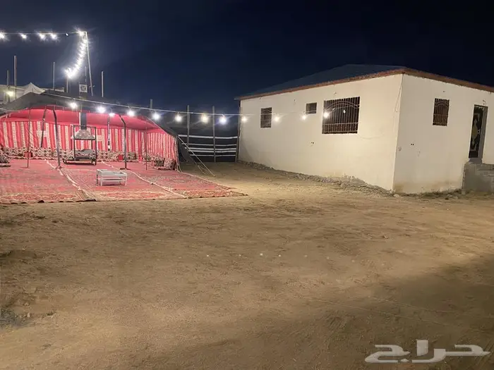 خيمه ب 100وخيمة ب 200 مع المشب ومع الحمام 12