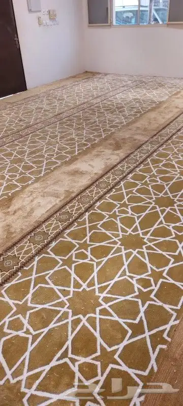 يوجد لدينا جميع انواع الموكيت والفينيل وموكيت المساجد 35
