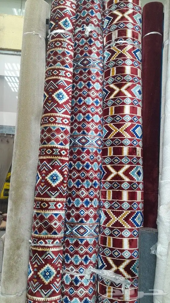 يوجد لدينا جميع انواع الموكيت والفينيل وموكيت المساجد 1