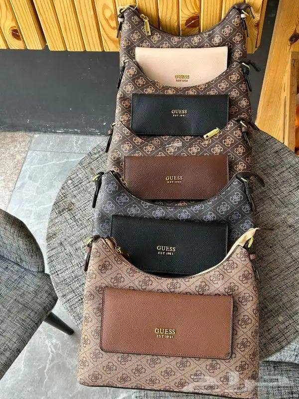 شنط ماركات جمله وتفرقه للطلب والاستفسار واتس 2