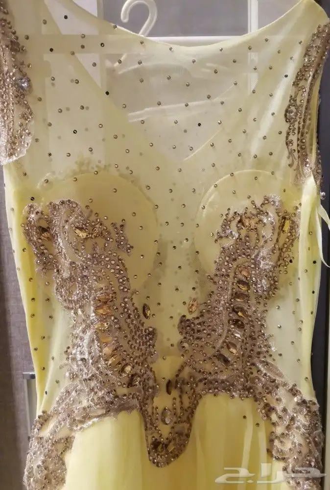 فساتين للبيع مستعمله مقاس M كلها لبسته يوم فقط نظيفه 3