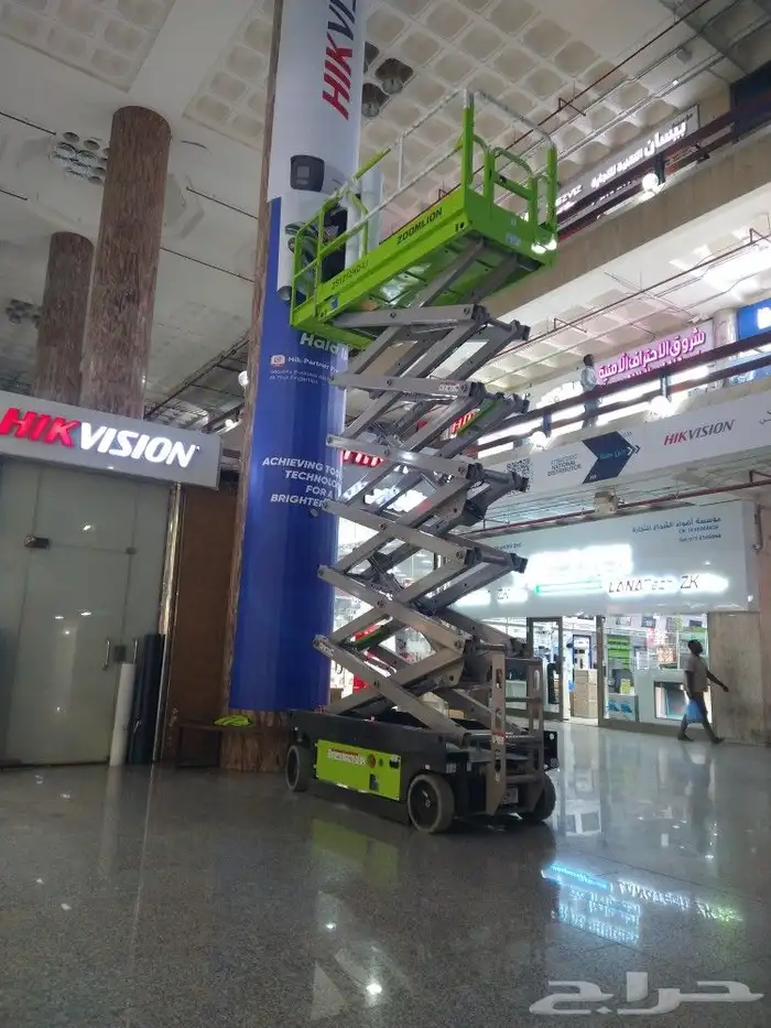 سيزرلفت للايجار في جدة سيزر لفت scissor lift for rent Jeddah 1