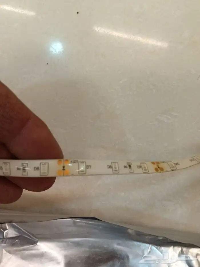 لد 12 فولت يبدأ من 1 ريال 12