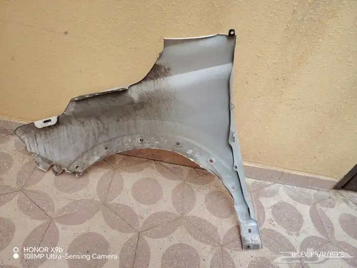 قطع كيا كارينز 2023 8