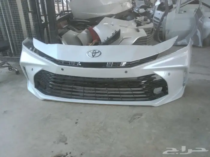 صدام كامري اصلي وكاله موديل 2025 0