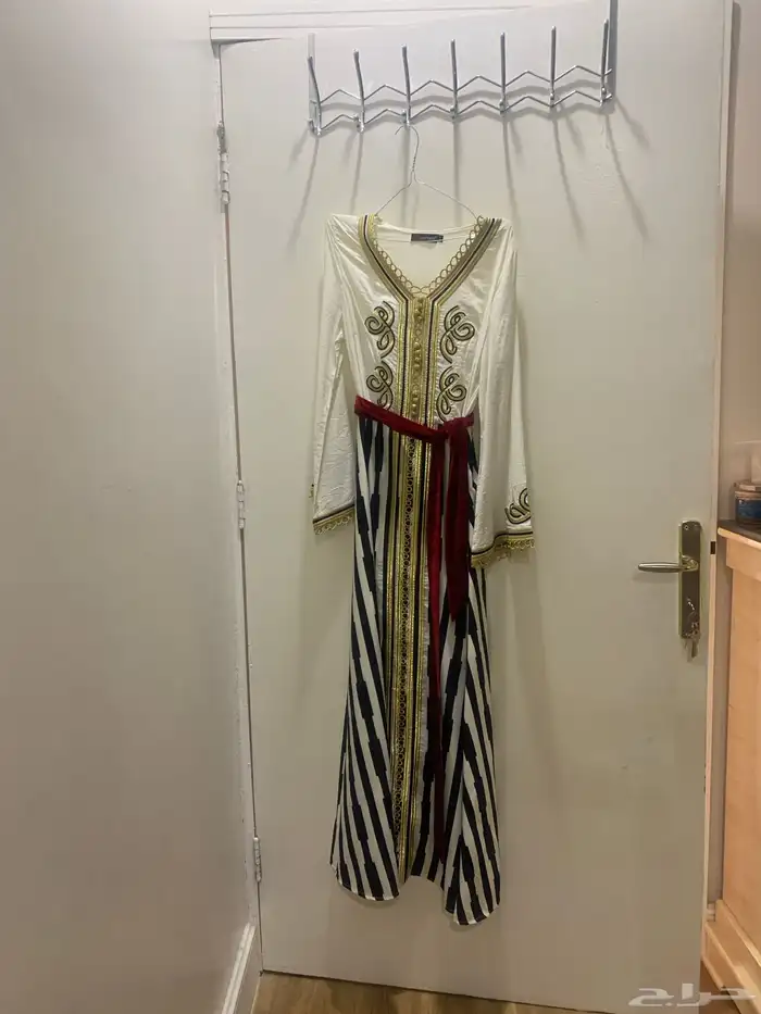 فساتين للبيع 9