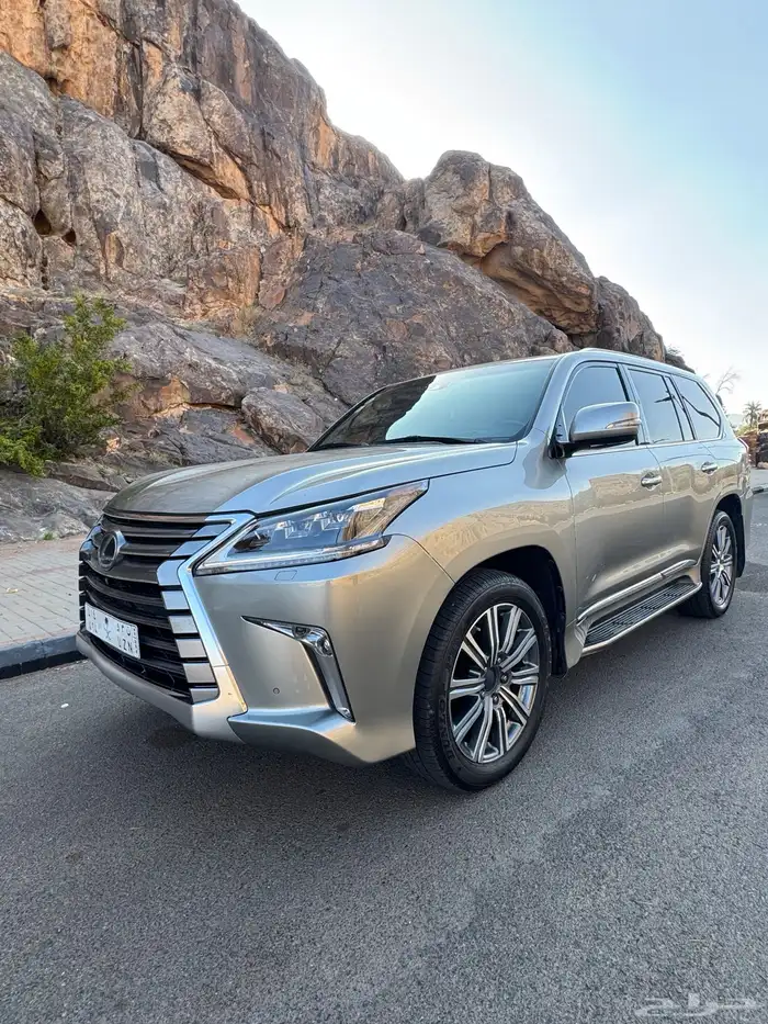 ليكزس LX570  2016 5