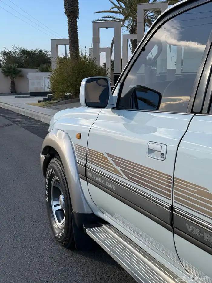 لاندكروزر VXR 1997 5