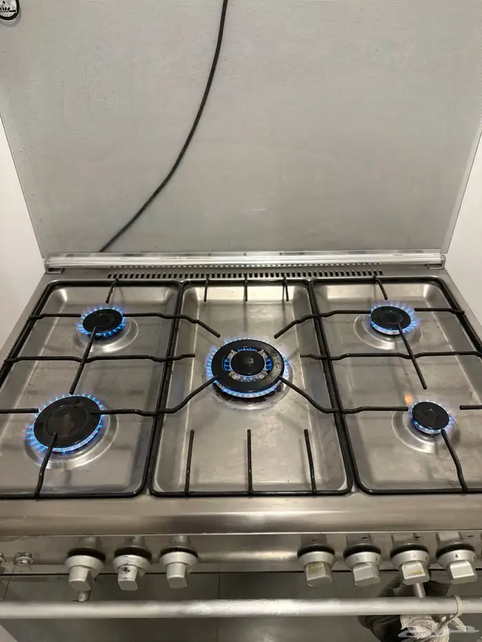 فرن جبسون (Gibson)ايطالي -غاز فايبر -منظم-لي 7