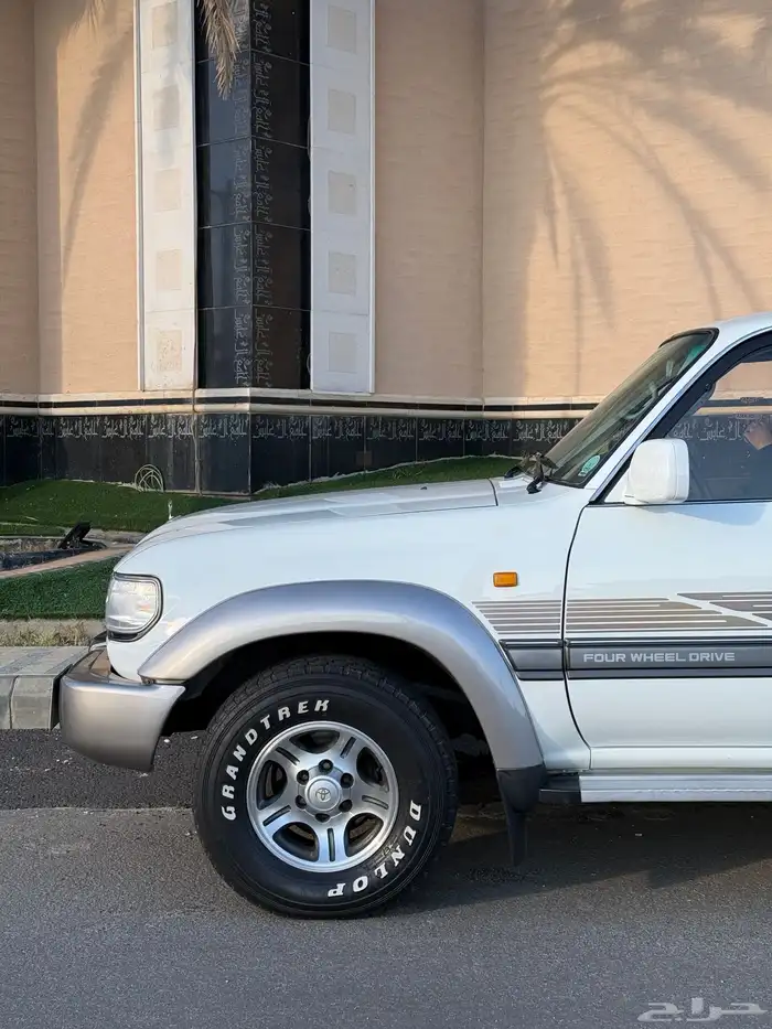 لاندكروزر VXR 1997 8