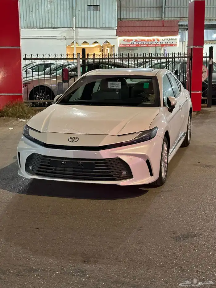 كامري 2025 LE بسعر 122.500 3