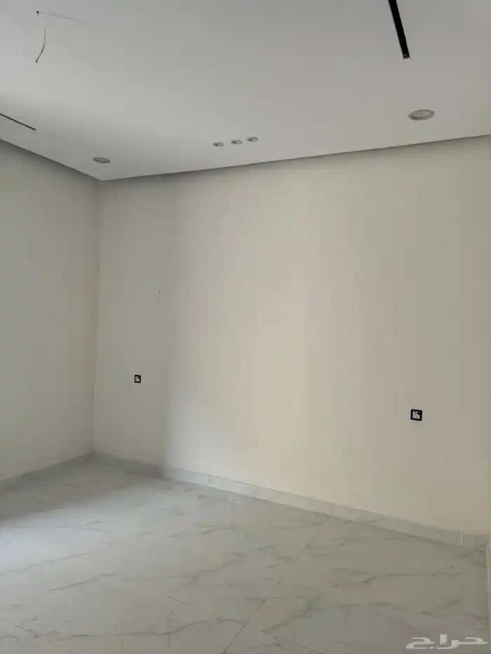 للبيع   عمارة دور قريبة من شارع الامام البخاري بالعزيزيةر 1