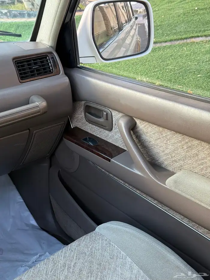 لاندكروزر VXR 1997 27