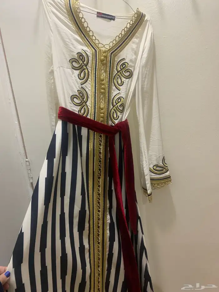 فساتين للبيع 7