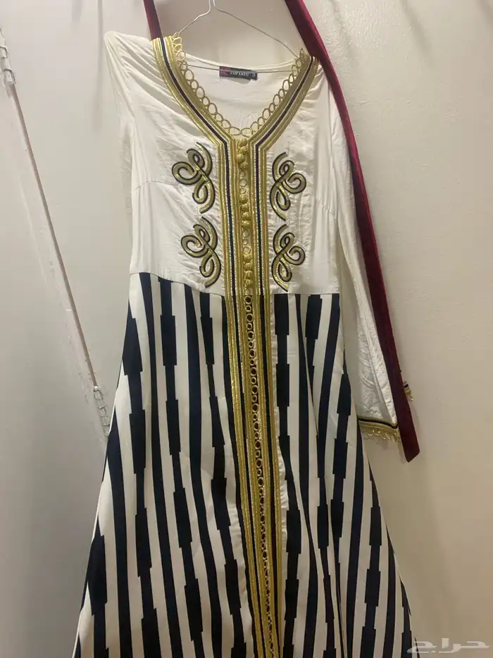 فساتين للبيع 5