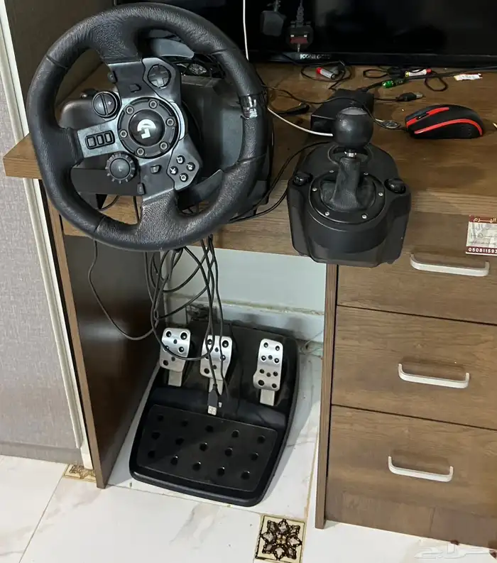 عجلة ودواسات سباق للبلا ستيشن 2