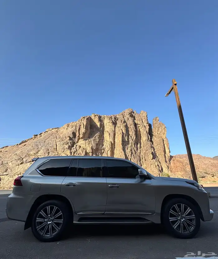 ليكزس LX570  2016 3