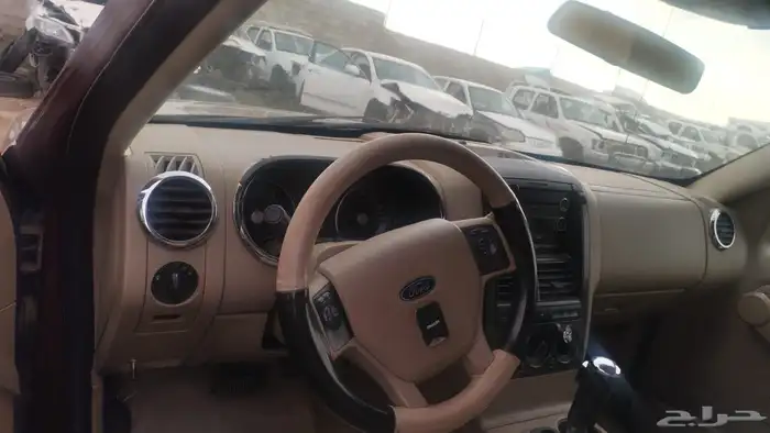 قطع غيار تشليح للسيارة فورد اكسبلورر 2009 صناعية خميس مشيط 8