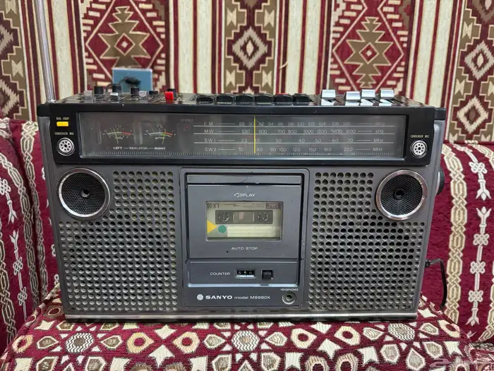 مسجل وراديو قديم سانيو 0
