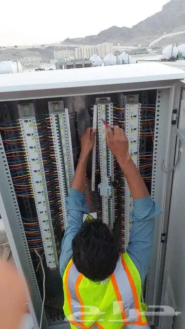 مقاول  الكهرباء. 0