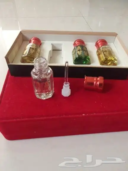 بوكس أدهان عود وعطور متنوع ب 40 ريال 2