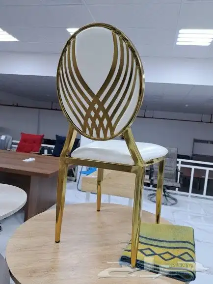 كراسي نابليون ذهبي شفاف طاولات مفارش 3