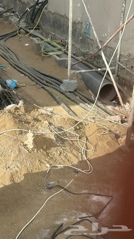 مقاول  الكهرباء. 3