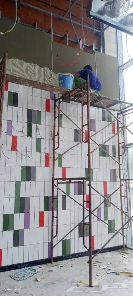معلم جميع انواع البلاط سيراميك جدران ارضيات رخام درج 0