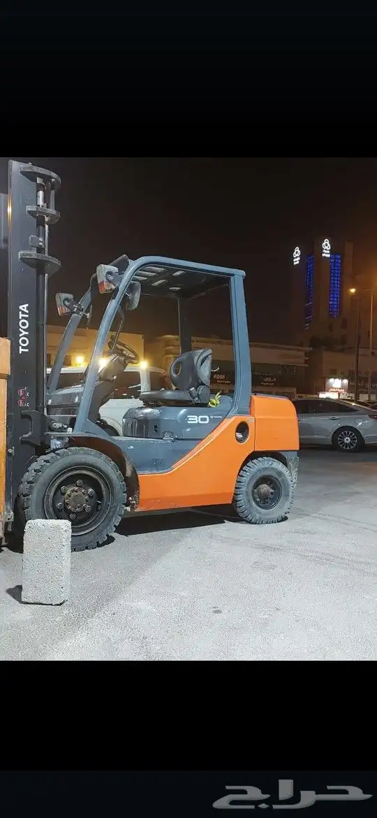 لتأجير جميع انواع المعدات الثقيله كرينات فوركلفت 3