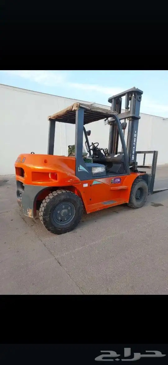 لتأجير جميع انواع المعدات الثقيله كرينات فوركلفت 4