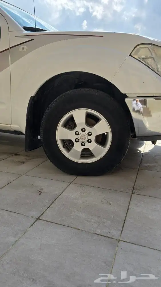 نيسان نيفارا 14