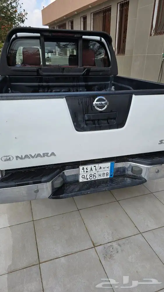 نيسان نيفارا 5